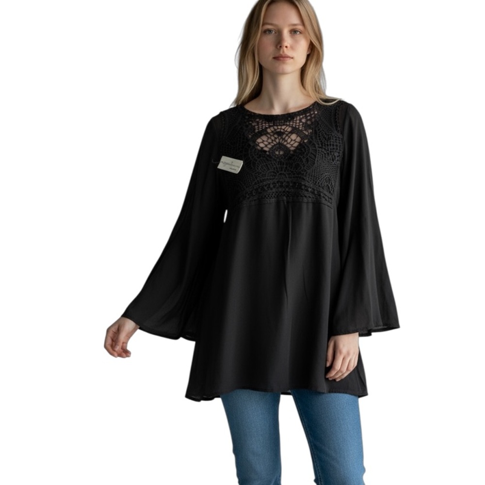 Women's Windsor Black Crochet Lace Yoke Flowy Tunic Blouse Size Medium